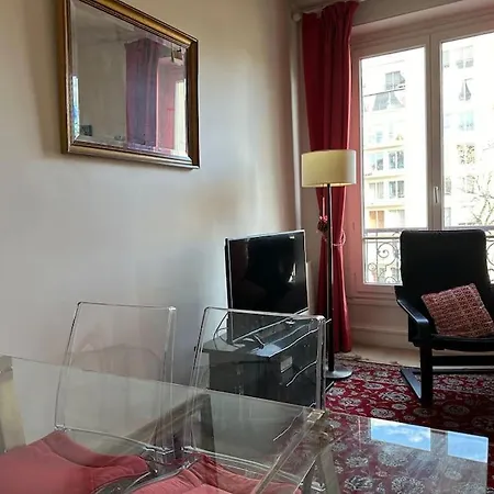 Lumineux De 47m2 Dans Le 17eme Paryż