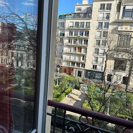 Apartament Lumineux De 47m2 Dans Le 17eme