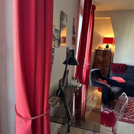 Apartment Lumineux De 47m2 Dans Le 17eme